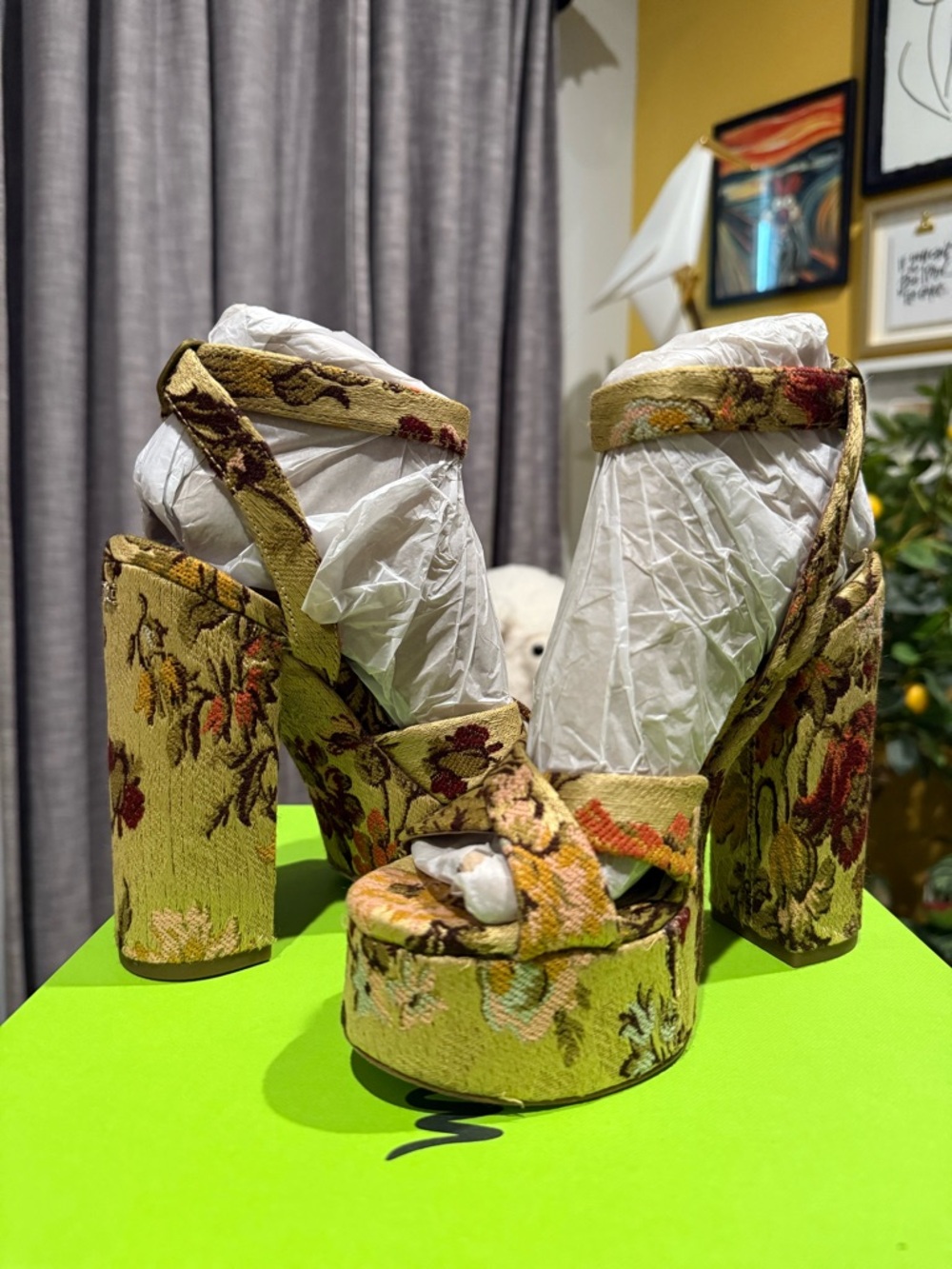 NWT Sam Edelman Savannah Glow Platform Sandals